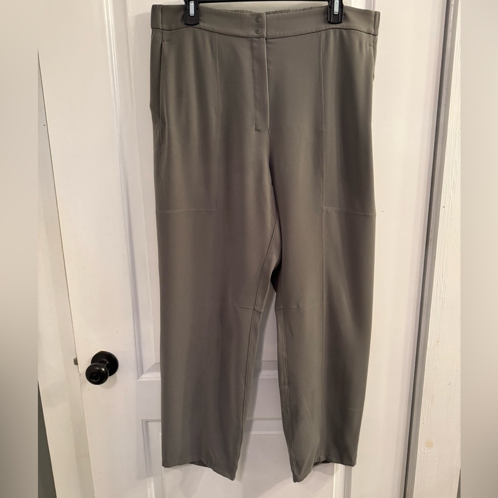 Lululemon Dynamic Days Pant *Travel Woven Wide Leg Trouser Grey Sage